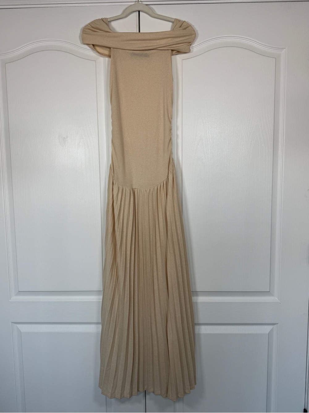 Lioness Field of Dreams Off Shoulder Ruched Maxi Dress Oatmeal Small - Picture 4 of 15